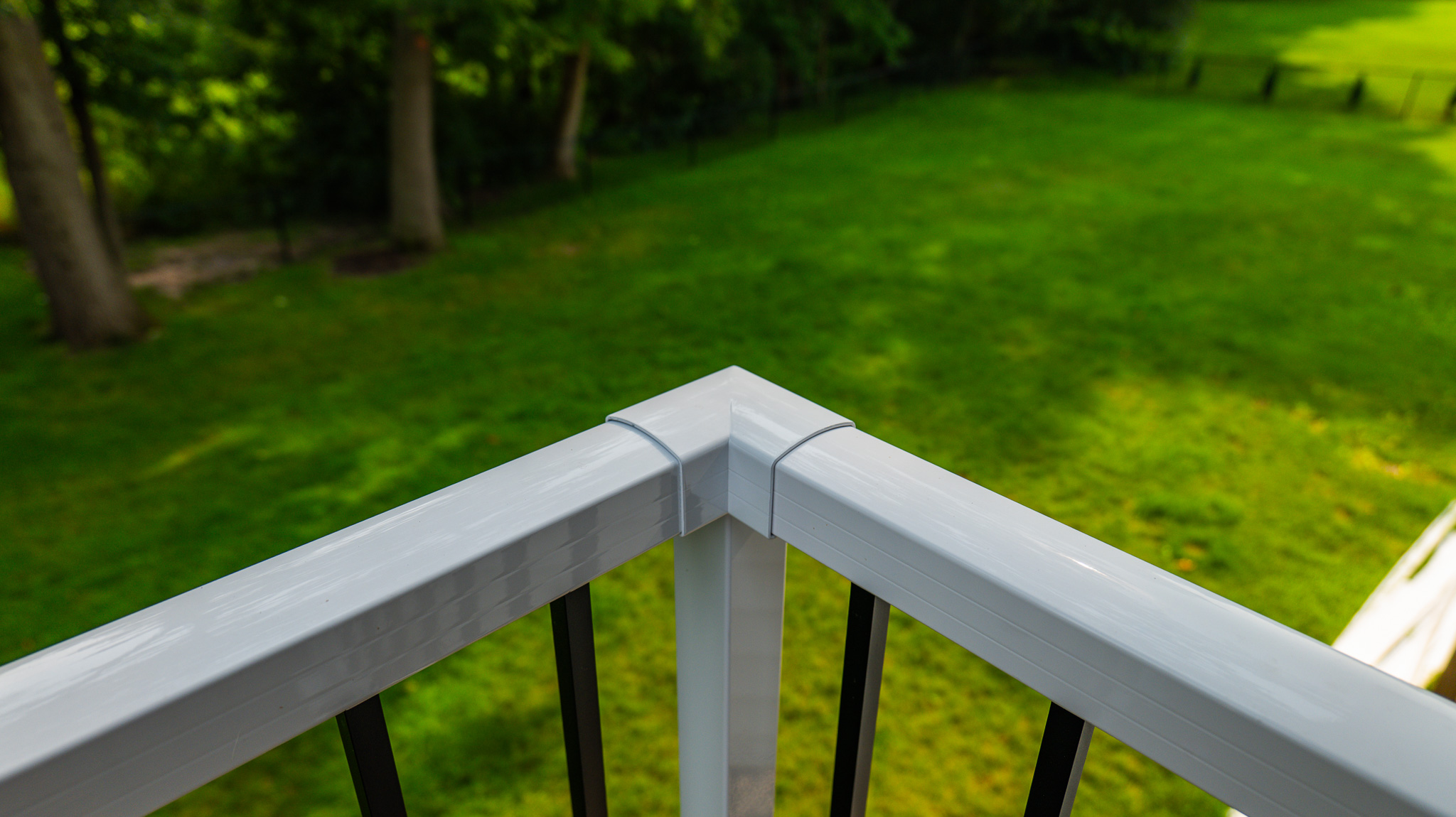 Regular picket railing