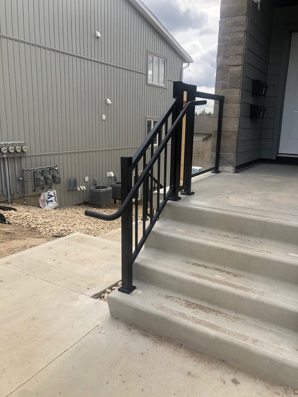 Pipe handrail for stairs